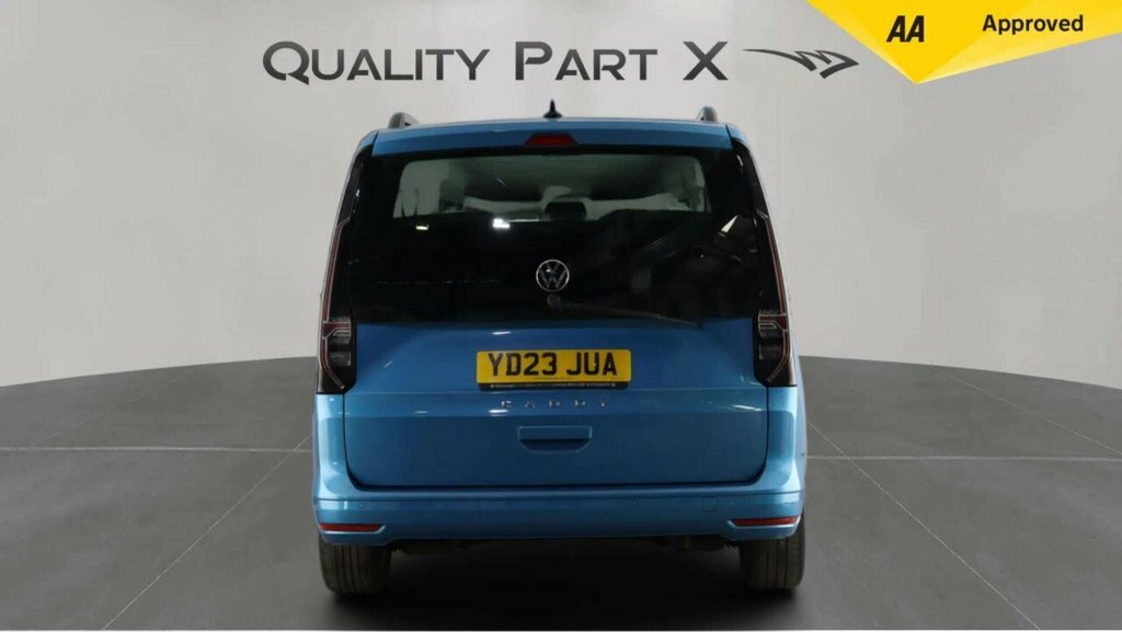 Volkswagen Caddy Maxi Life Mpv Blue #4