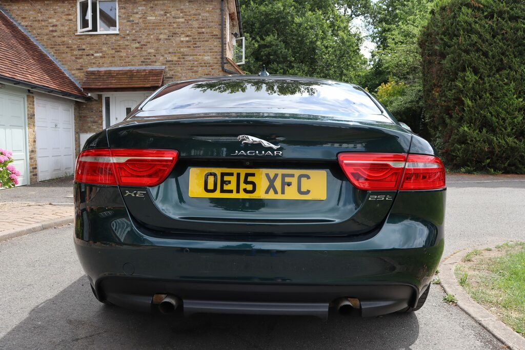 Jaguar XE 2.0I Portfolio Saloon Green #6
