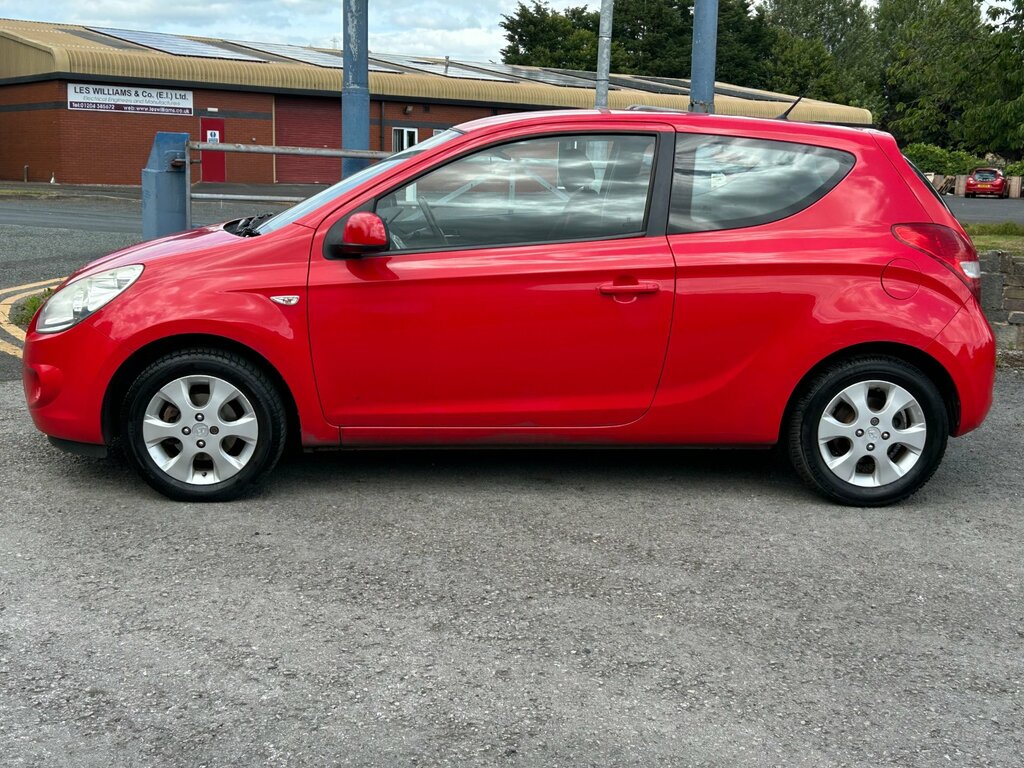 Hyundai I20 1.2 Comfort Hatchback Euro 4 77 Red #5
