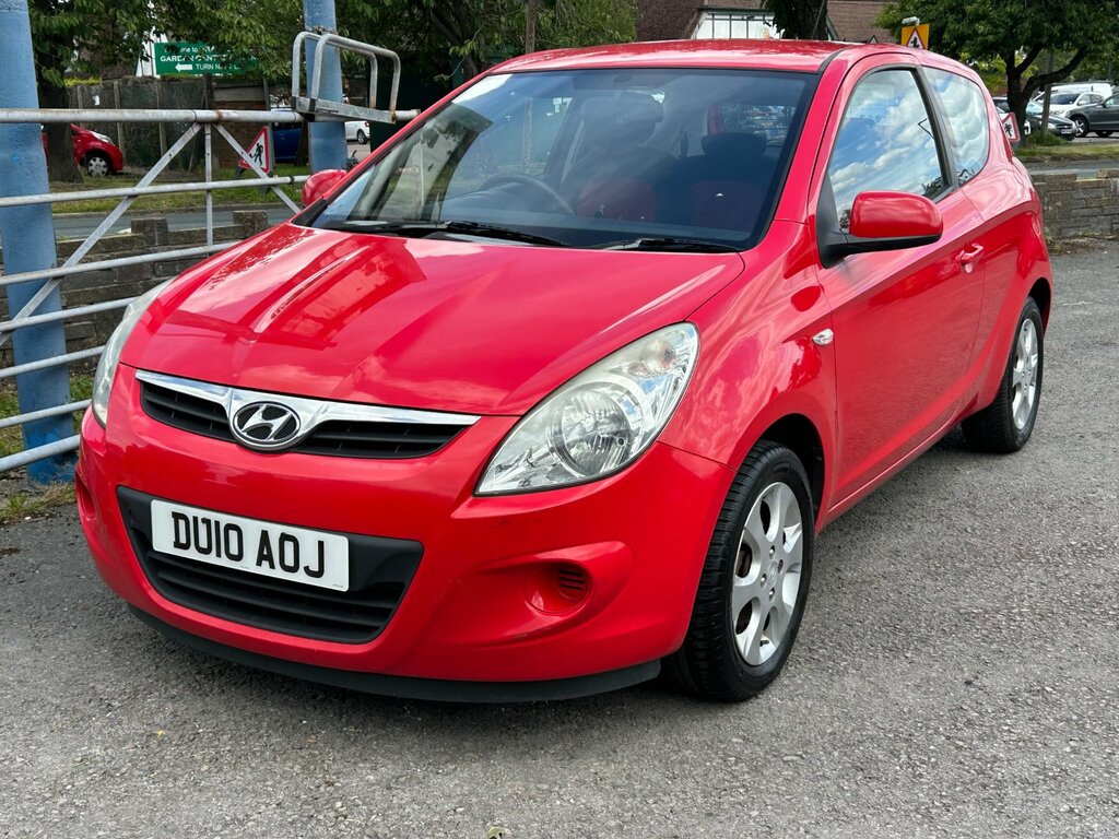 Hyundai I20 1.2 Comfort Hatchback Euro 4 77 Red
