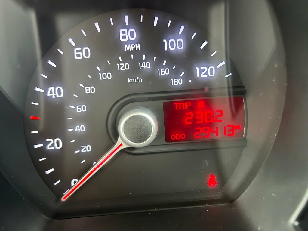 Kia Picanto 1.0 2 Hatchback Euro 5 68 Bhp Red #10