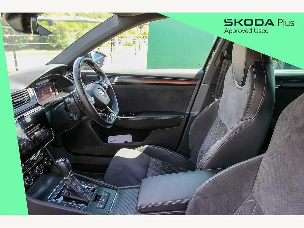 Skoda Superb 2022 2.0 Tdi Cr 200 Sport Line Plus Dsg YR72OFA Black #2