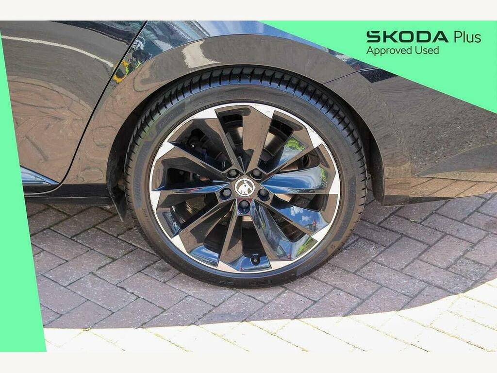 Skoda Superb 2022 2.0 Tdi Cr 200 Sport Line Plus Dsg YR72OFA Black #5