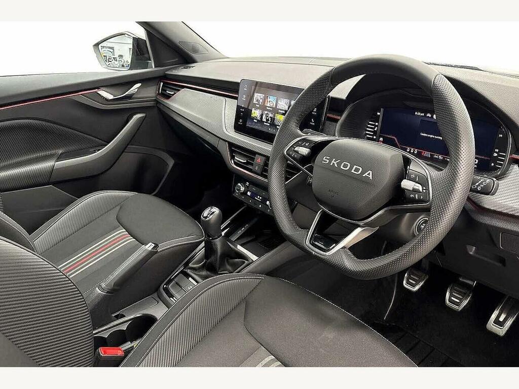 Skoda Kamiq 2025 1.5 Tsi Monte Carlo Edition Grey #6