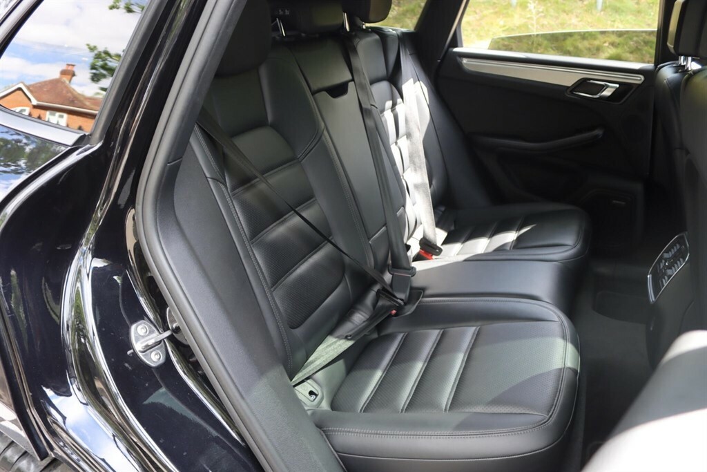 Porsche Macan 2.0T Pdk 4Wd Euro 6 Ss Black #6