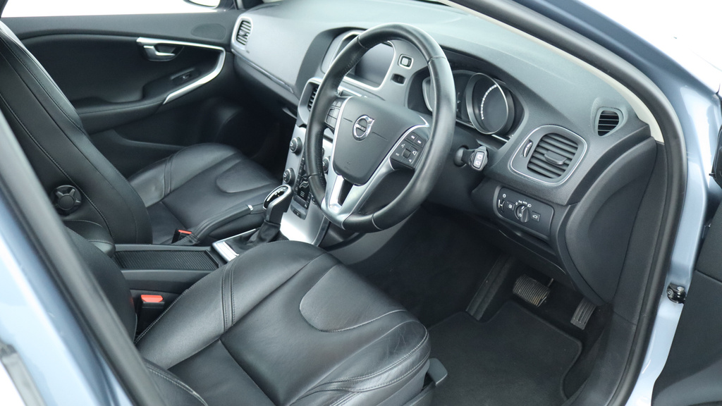 Volvo V40 D2 Inscription Winter Pack, Cruise Control, Blue #4