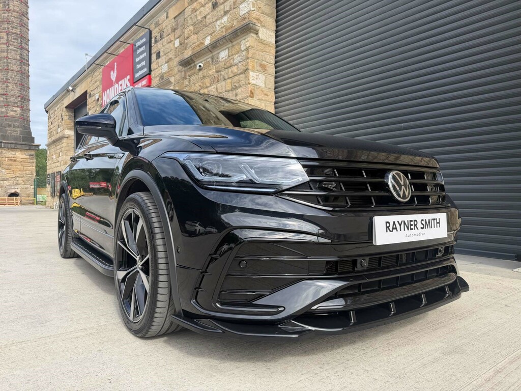 Volkswagen Tiguan R-line Tsi DF21FWP Black #2