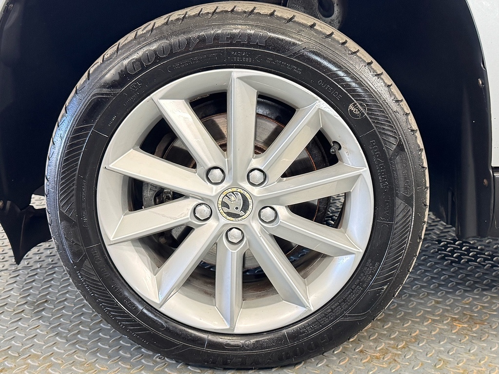 Skoda Yeti 2.0 Tdi Se Euro 5 White #34