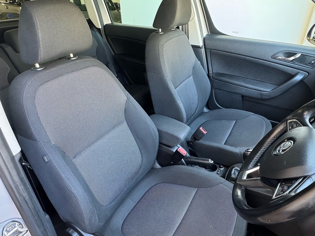 Skoda Yeti 2.0 Tdi Se Euro 5 White #8