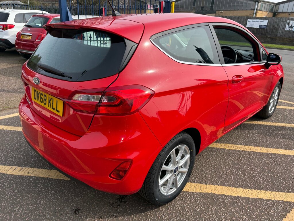 Ford Fiesta 1.1 Ti-vct Zetec Hatchback Red #3