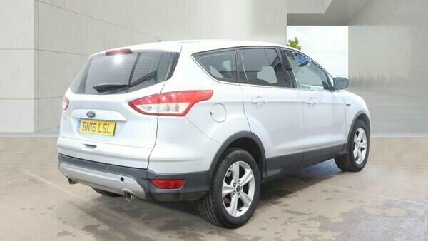 Ford Kuga 2.0 Tdci Zetec Awd Euro 6 Ss Silver #4