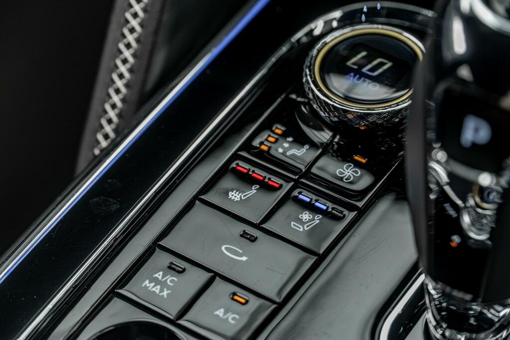 Bentley Flying Spur 4.0 V8 Saloon 4Wd Euro 6 550 Ps Blue #44