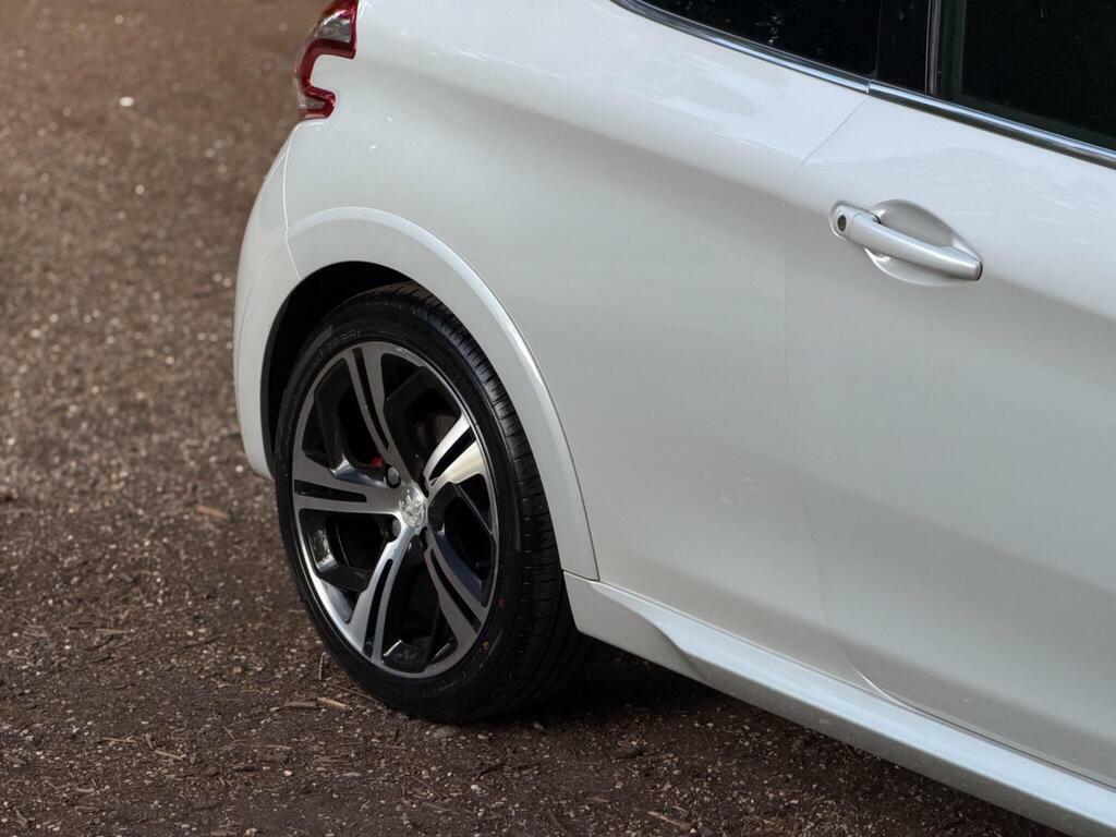 Peugeot 208 1.6 Thp Gti Euro 5 White #4