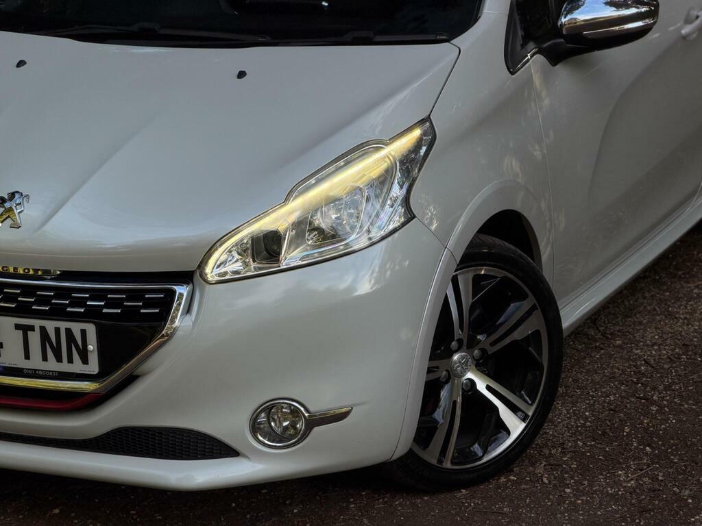 Peugeot 208 1.6 Thp Gti Euro 5 White #2