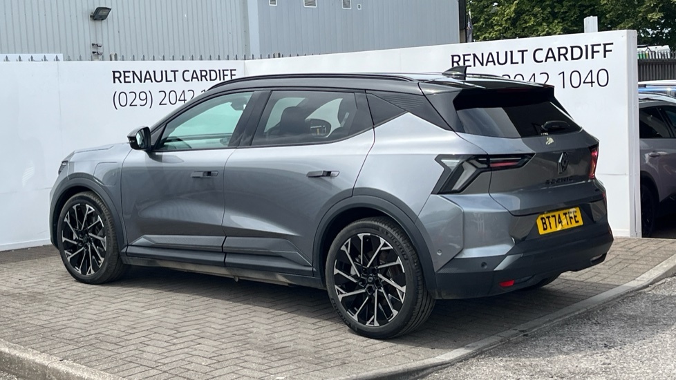 Renault Scenic Renault Scenic E-tech 160Kw Esprit Alpine 87Kwh Lo BT74TFE Black #3