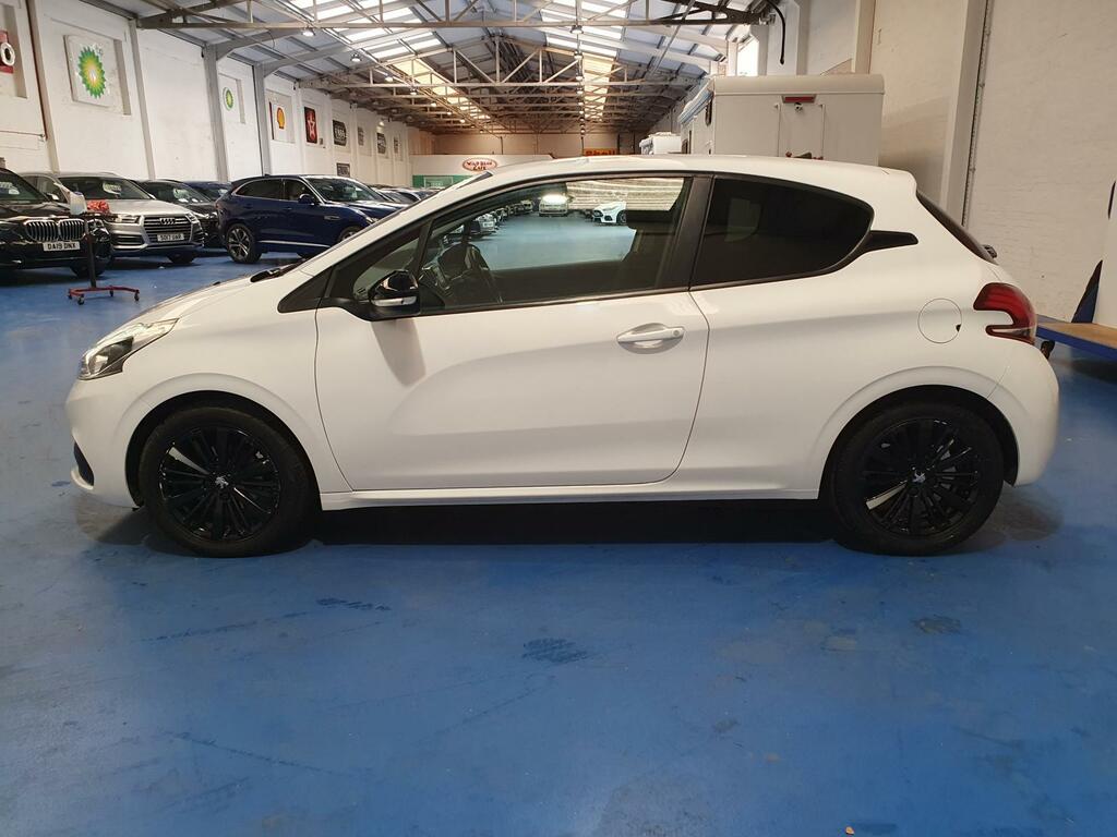 Peugeot 208 Hatchback ASZ8917 #6