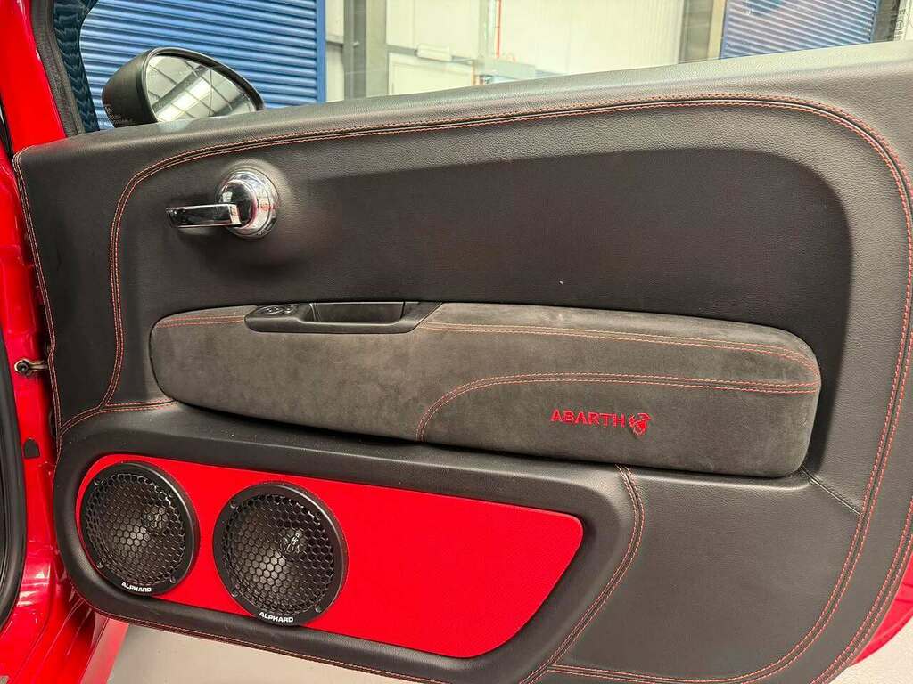 Abarth 595 1.4 T-jet Yamaha Factory Racing Euro 6 Blue #20