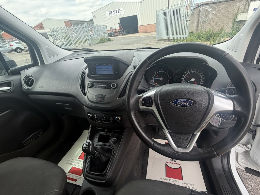 Ford Transit Courier Tdci 100Ps Limited Euro 6 With 15 Alloys, 1 Owner White #22
