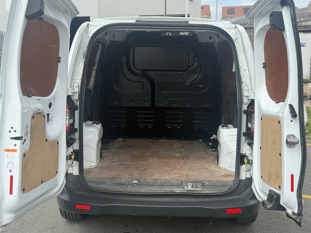 Ford Transit Courier Tdci 100Ps Limited Euro 6 With 15 Alloys, 1 Owner White #15