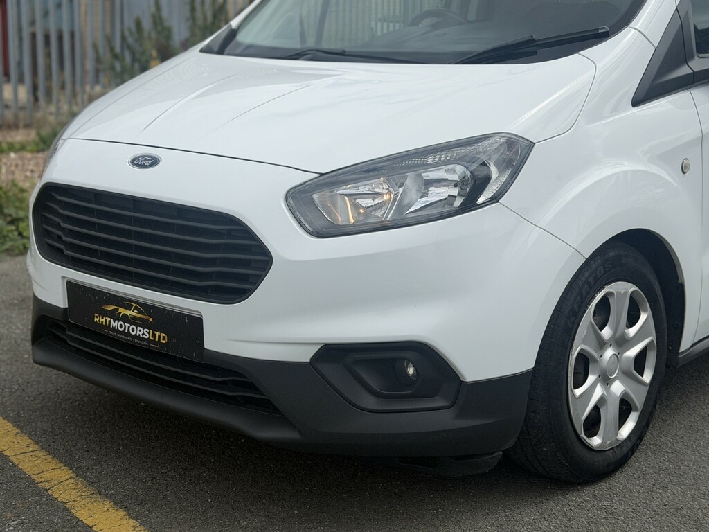 Ford Transit Courier Tdci 100Ps Limited Euro 6 With 15 Alloys, 1 Owner White #9
