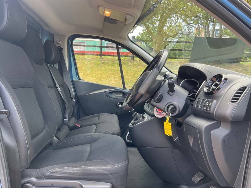 Vauxhall Vivaro 2017 1.6 Cdti 2900 Sportive Crew Van L2 H1 Euro 6 Grey #12