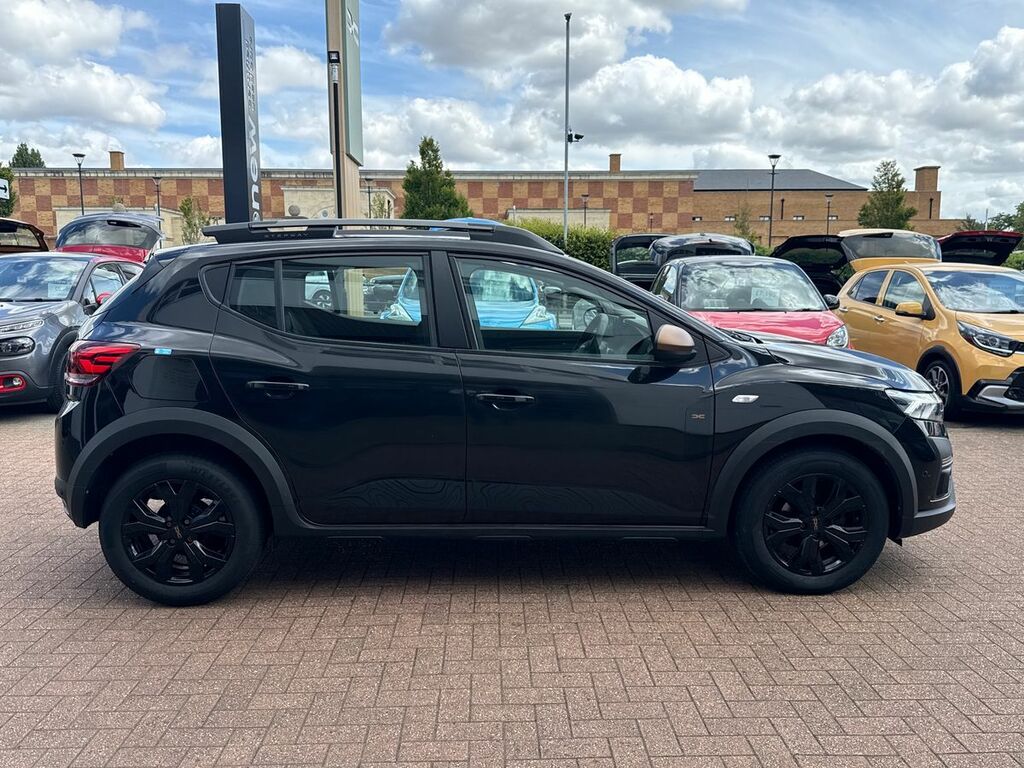 Dacia Sandero Stepway Hatchback Extreme KK73GOJ #2