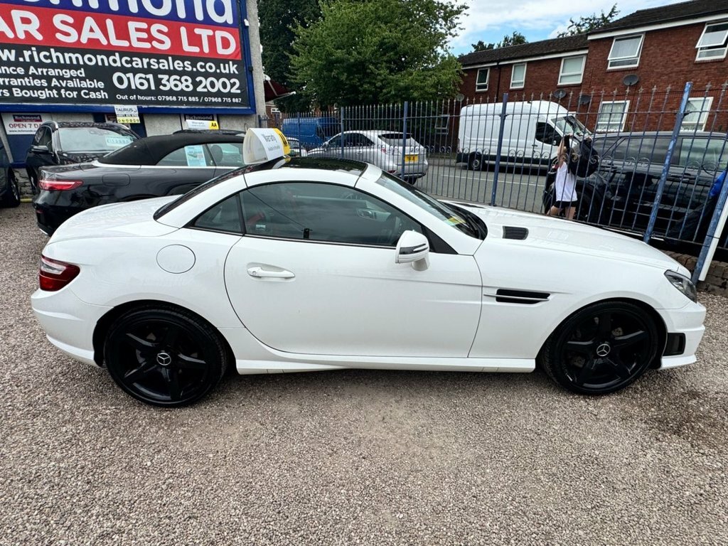 Mercedes-Benz SLK 2.1L Amg Sport White #6