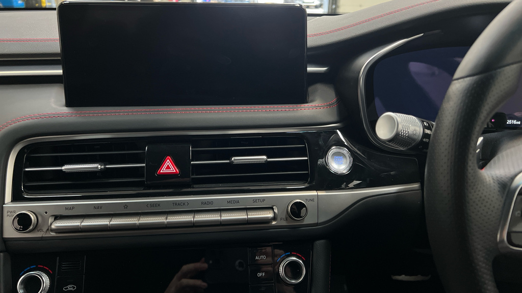 Genesis G70 2.0T Sport Shooting Brake Euro 6 Black #13