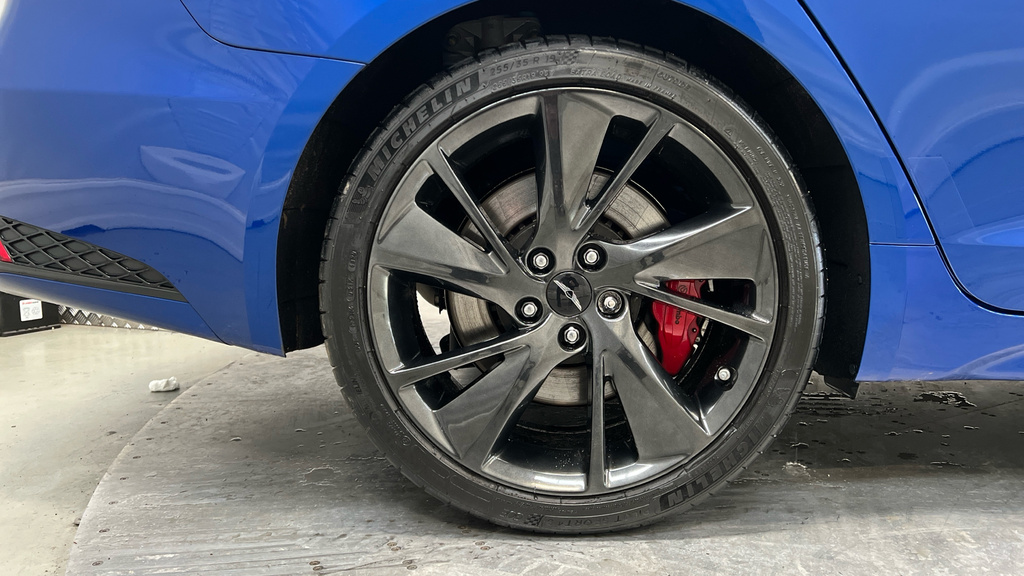 Genesis G70 2.0T Sport Shooting Brake Euro 6 Black #19