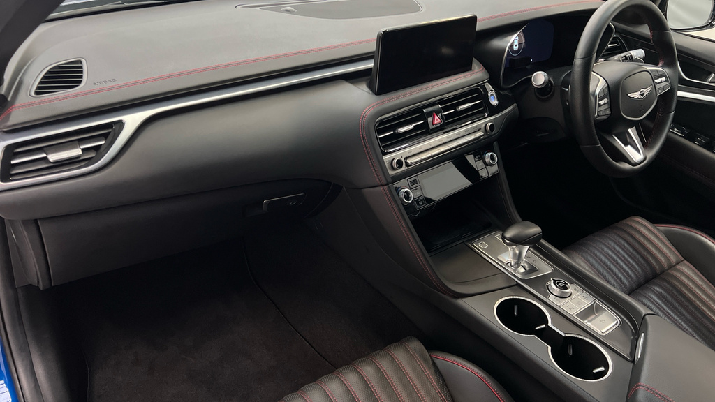 Genesis G70 2.0T Sport Shooting Brake Euro 6 Black #12