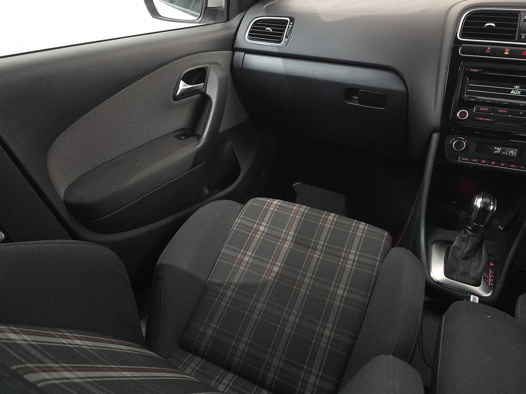 Volkswagen Polo 1.4 Match Dsg Grey #64