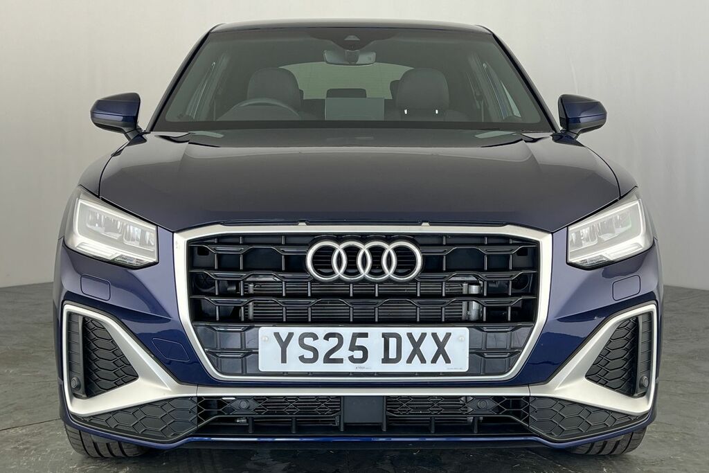 Audi Q2 Audi Q2 S Line 35 Tfsi 150 Ps S Tronic Blue #40