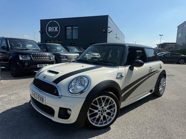 Mini Hatch Cooper Sd Hatchback White #2