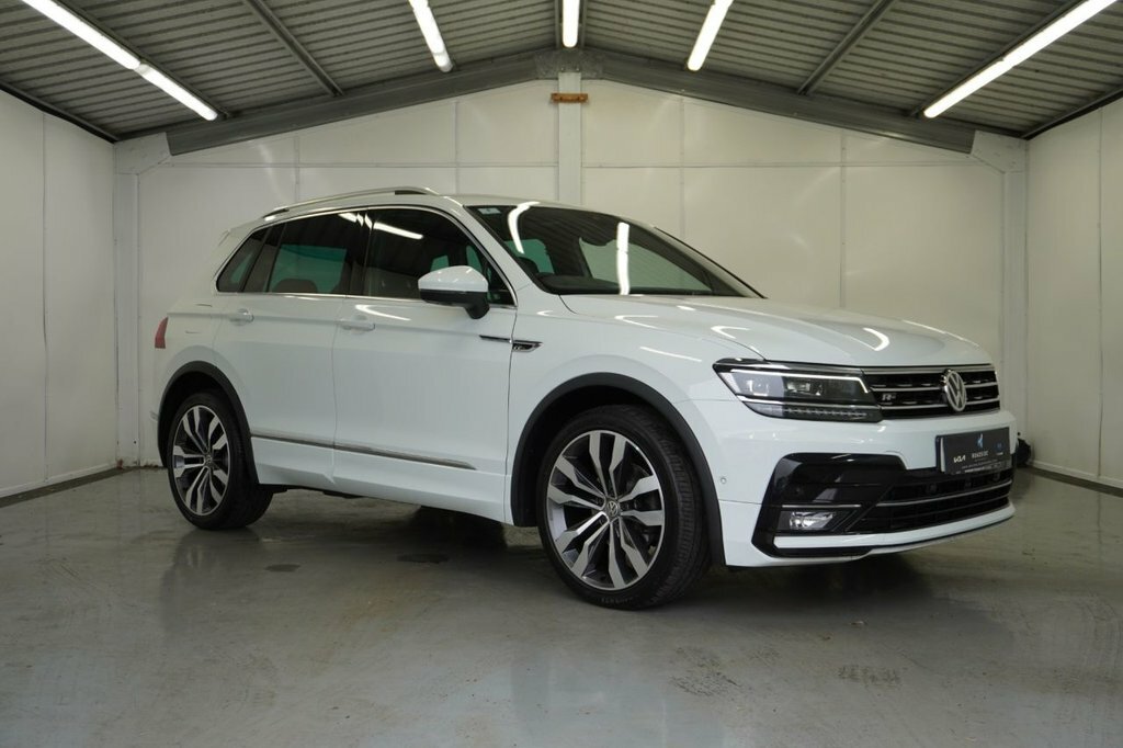 Volkswagen Tiguan 2L R-line Tech White