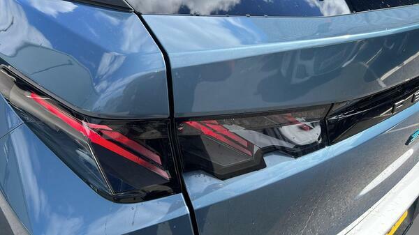 Peugeot 3008 73Kwh Gt Suv 210 Ps GD74UXV #5