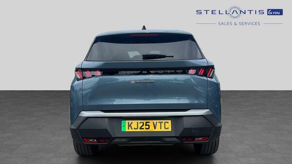Peugeot 5008 73Kwh Allure Suv 210 Ps KJ25VTC #4