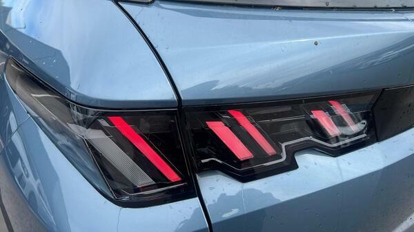 Peugeot 5008 73Kwh Allure Suv 210 Ps KJ25VTC #5