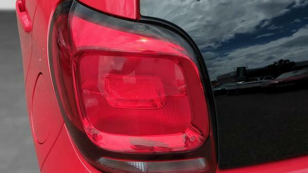 Citroen C1 1.0 Vti Shine Hatchback Euro 6 GY71UTT  #5