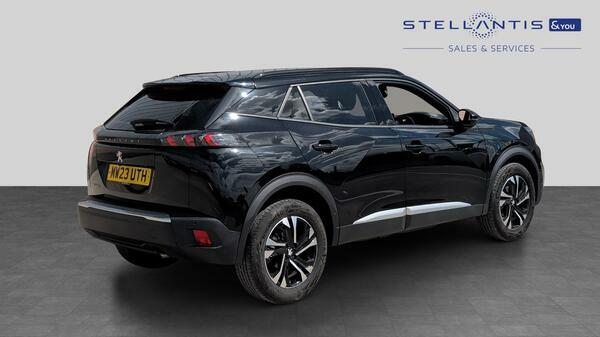 Peugeot 2008 1.2 Puretech Allure Premium Suv Manua #3