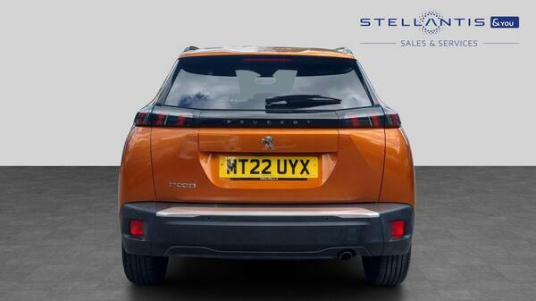 Peugeot 2008 1.2 Puretech Allure Premium Suv MT22UYX #4