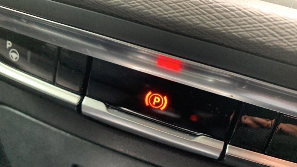 Citroen Grand C4 SpaceTourer Feel Red #21