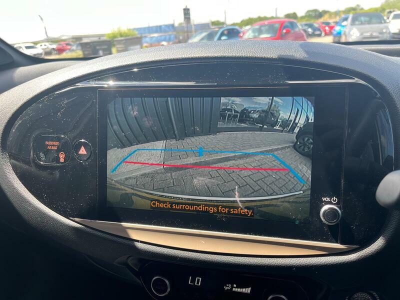 Toyota Aygo X Automatic Beige #3