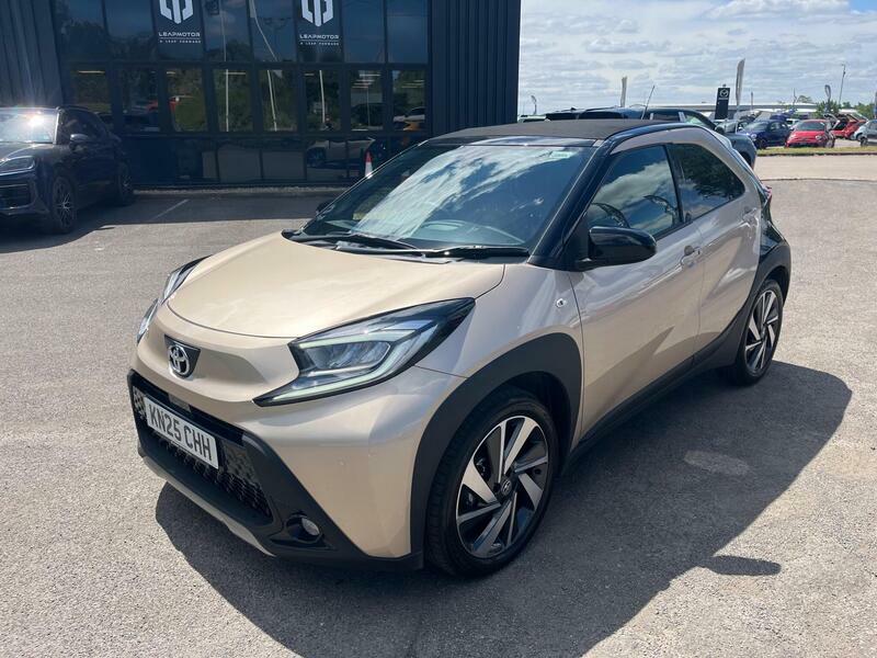 Toyota Aygo X Automatic Beige #4