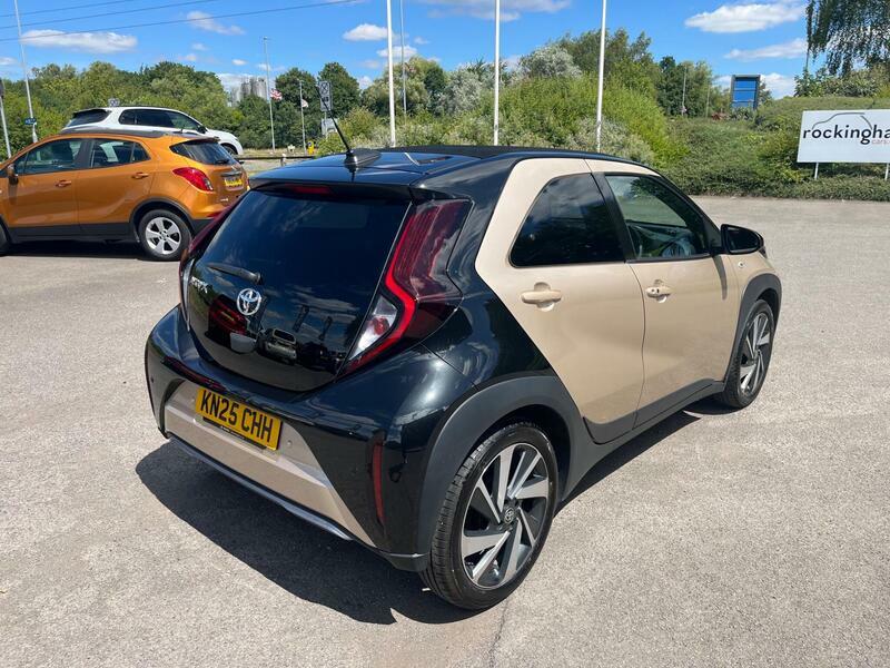 Toyota Aygo X 1.0 Vvt-i Edge Black #9