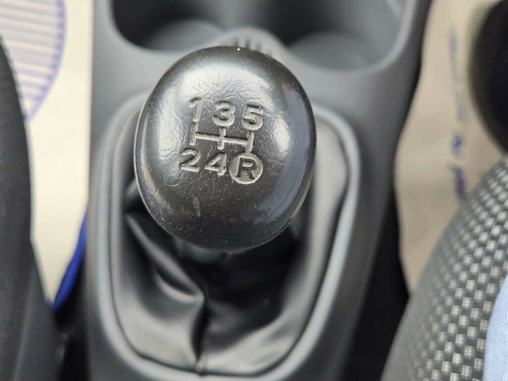 Toyota Aygo 1.0 Vvt-i Black Hatchback Black #33