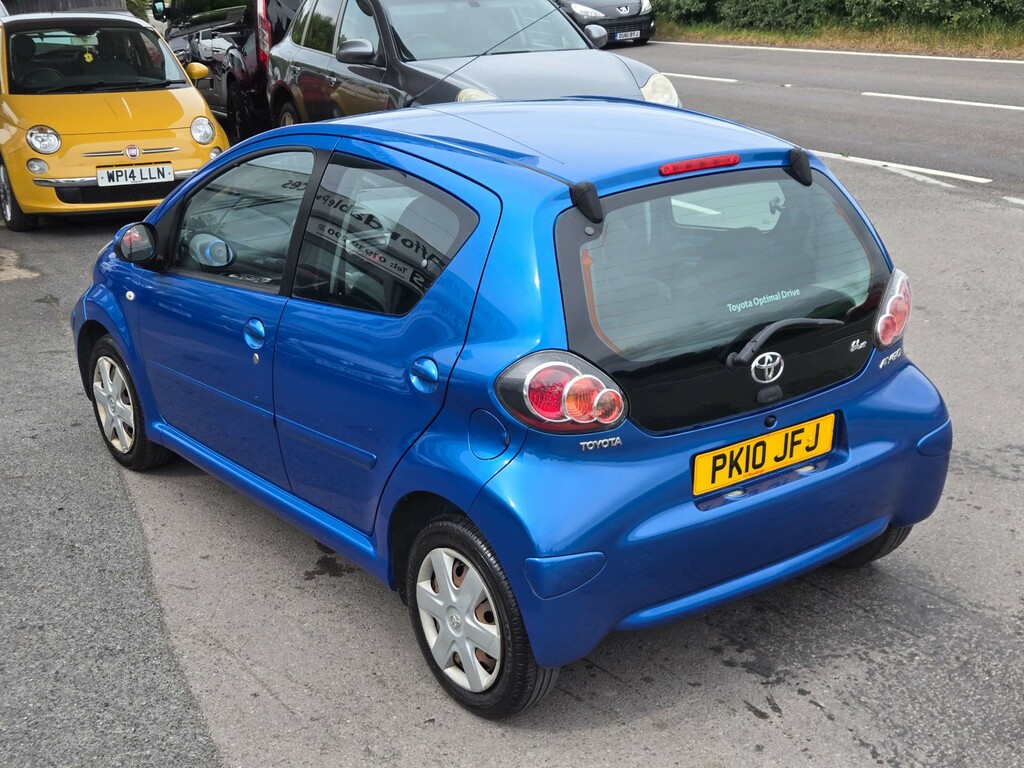 Toyota Aygo 1.0 Vvt-i Black Hatchback Black #14
