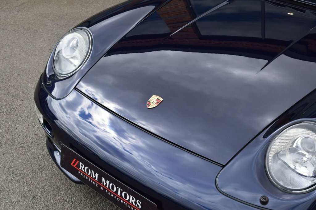 Porsche 911 3.6 993 Carrera Coupe Tiptronic S 272 Grey #32