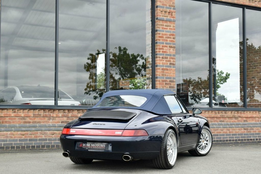 Porsche 911 3.6 993 Carrera Coupe Tiptronic S 272 Grey #2