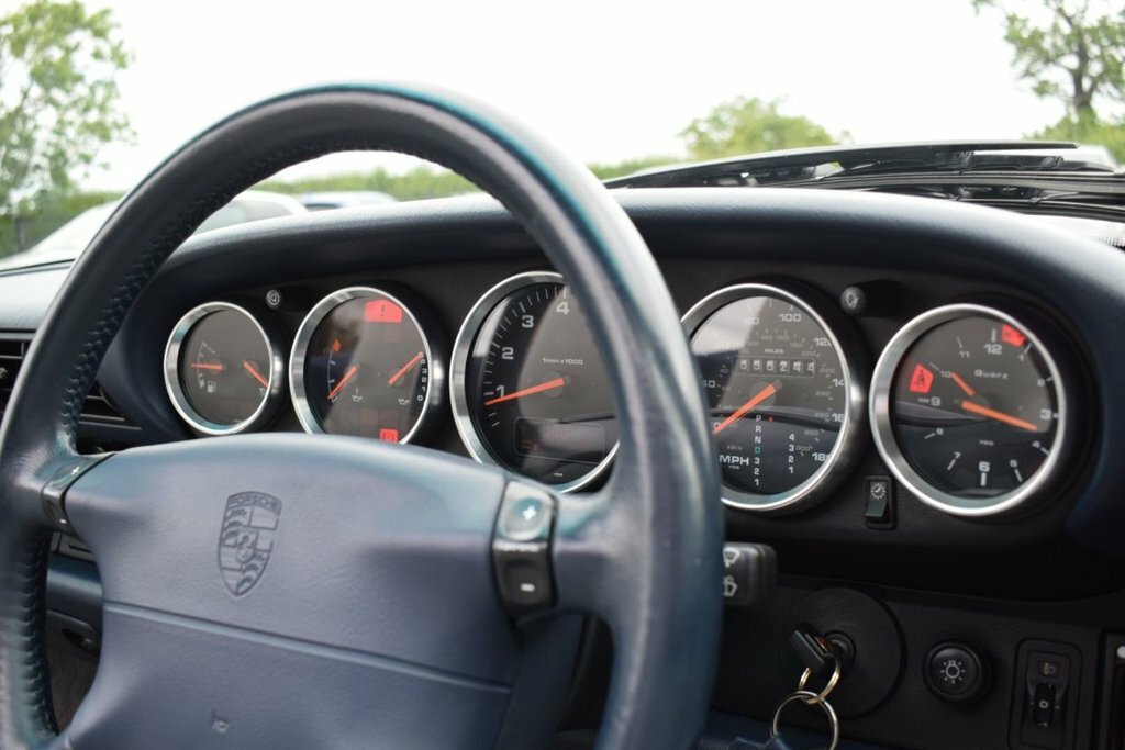 Porsche 911 3.6 993 Carrera Coupe Tiptronic S 272 Grey #11