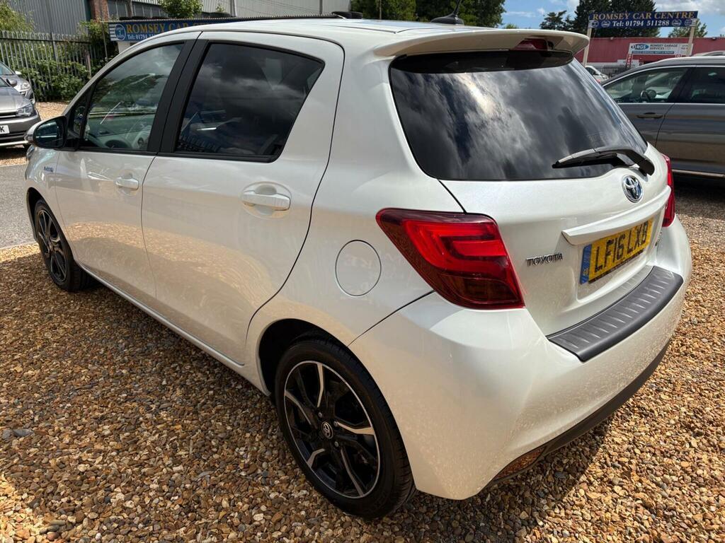 Toyota Yaris 1.5 Vvt-h Design E-cvt Euro 6 LF16LXB White #5